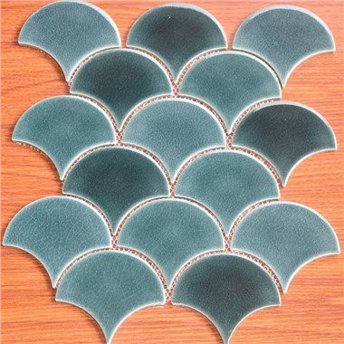 Ventiliatoriaus formos mozaikinių plytelių „Backsplash“.